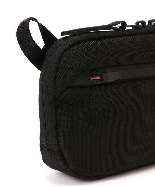 Aer（エアー）の「Aer（エアー）Slim Pouch2 AER-21062（ハンドバッグ・メンズ・ブラック・F）」の7枚目の写真