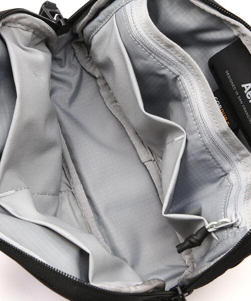 Aer（エアー）の「Aer（エアー）Slim Pouch2 AER-21062（ハンドバッグ・メンズ・ブラック・F）」の13枚目の写真