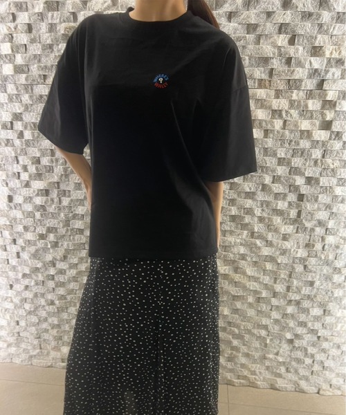 ALWAYS GOOD TIME(オルウェイズグッドタイム)の「【Where's Wally/ウォーリーを探せ】天竺 BOXシルエット/WIDシルエット型 プリント/刺繍 半袖Tシャツ(Tシャツ/カットソー・レディース・ピンク/ホワイト系2/ホワイト系1/ネイビー/クリーム/サックスブルー/グレー/ブラック・L/M)」の12枚目の写真