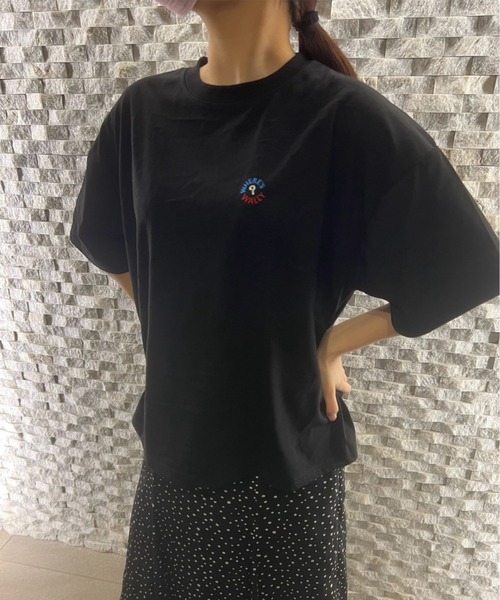 ALWAYS GOOD TIME(オルウェイズグッドタイム)の「【Where's Wally/ウォーリーを探せ】天竺 BOXシルエット/WIDシルエット型 プリント/刺繍 半袖Tシャツ(Tシャツ/カットソー・レディース・ピンク/ホワイト系2/ホワイト系1/ネイビー/クリーム/サックスブルー/グレー/ブラック・L/M)」の14枚目の写真