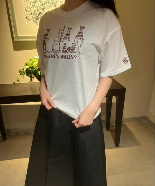 ALWAYS GOOD TIME(オルウェイズグッドタイム)の「【Where's Wally/ウォーリーを探せ】天竺 BOXシルエット/WIDシルエット型 プリント/刺繍 半袖Tシャツ(Tシャツ/カットソー・レディース・ピンク/ホワイト系2/ホワイト系1/ネイビー/クリーム/サックスブルー/グレー/ブラック・L/M)」の10枚目の写真