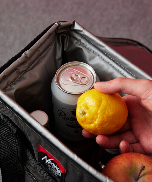 NANGA（ナンガ）の「NANGA × FREAK'S STORE/ナンガ × フリークスストア 別注 SOFT COOLER 10L ソフトクーラー 10L（アウトドアグッズ・メンズ・ブラック/グレー・ONE SIZE）」の5枚目の写真