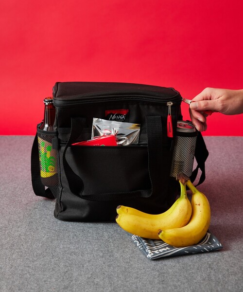 NANGA（ナンガ）の「NANGA × FREAK'S STORE/ナンガ × フリークスストア 別注 SOFT COOLER 10L ソフトクーラー 10L（アウトドアグッズ・メンズ・ブラック/グレー・ONE SIZE）」の10枚目の写真