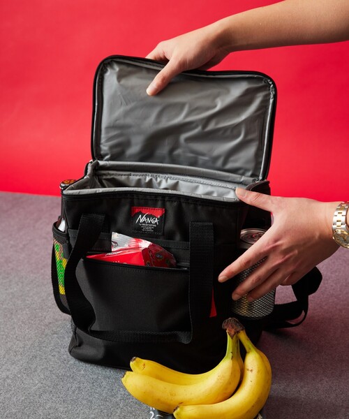 NANGA（ナンガ）の「NANGA × FREAK'S STORE/ナンガ × フリークスストア 別注 SOFT COOLER 10L ソフトクーラー 10L（アウトドアグッズ・メンズ・ブラック/グレー・ONE SIZE）」の11枚目の写真