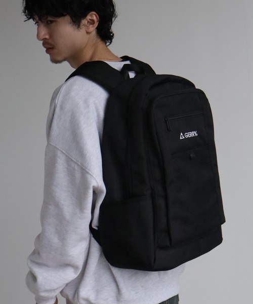 GERRY（ジェリー）の「【GERRY/ジェリー】ワンポイント刺繍ロゴ バックパック (容量：約32L)（バックパック/リュック・メンズ・ブラック/ブラック系その他・FREE）」の9枚目の写真