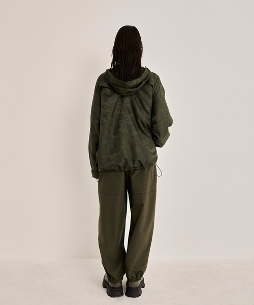 Nora Lily(ノラリリー)の「【Nora Lily】Shadow Camouflage Pattern Blouson(ナイロンジャケット・メンズ・カーキ/ホワイト/ネイビー・FREE)」の9枚目の写真