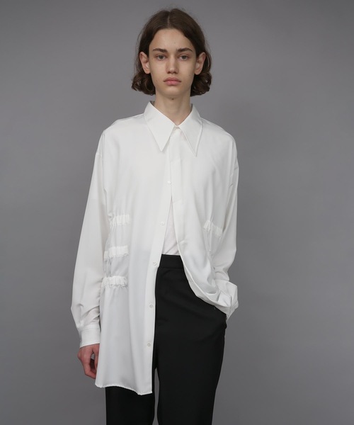 ato(アトウ)の「OVERSIZED SHIRRING SHIRT(シャツ/ブラウス・メンズ・ホワイト/ブラック・44/48/46)」の3枚目の写真