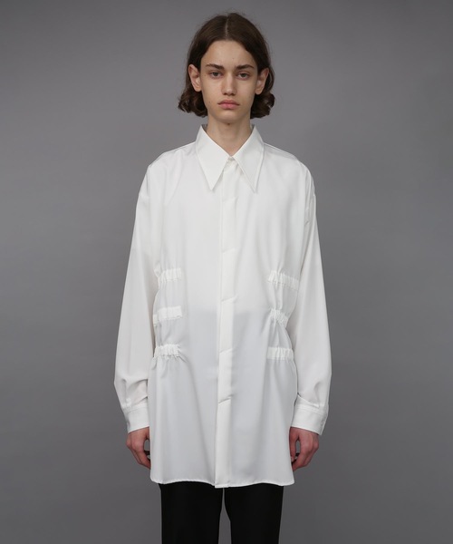ato(アトウ)の「OVERSIZED SHIRRING SHIRT(シャツ/ブラウス・メンズ・ホワイト/ブラック・44/48/46)」の8枚目の写真