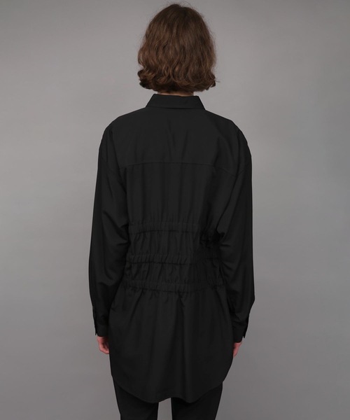 ato(アトウ)の「OVERSIZED SHIRRING SHIRT(シャツ/ブラウス・メンズ・ホワイト/ブラック・44/48/46)」の21枚目の写真