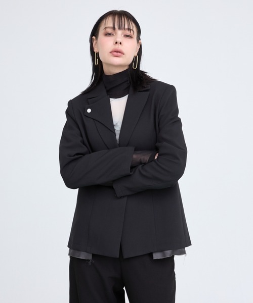 casane(カサネ)の「CASANE(カサネ)別注スリーブファスナージャケット(テーラードジャケット・レディース・ブラック/グレー・F)」の8枚目の写真