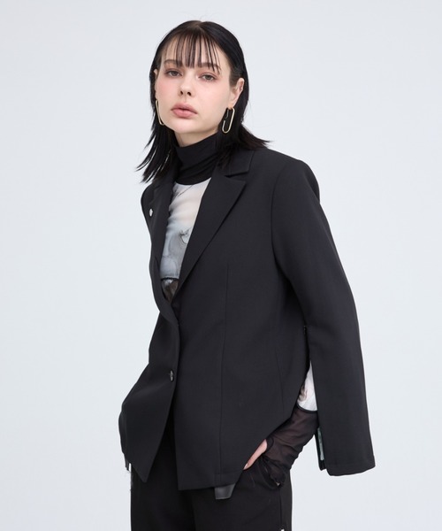 casane(カサネ)の「CASANE(カサネ)別注スリーブファスナージャケット(テーラードジャケット・レディース・ブラック/グレー・F)」の7枚目の写真