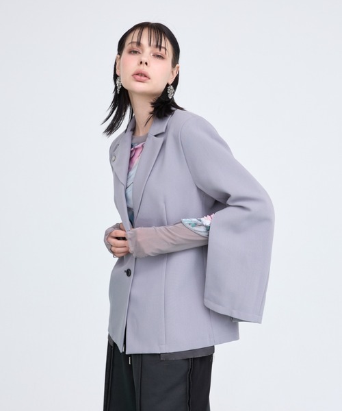 casane(カサネ)の「CASANE(カサネ)別注スリーブファスナージャケット(テーラードジャケット・レディース・ブラック/グレー・F)」の12枚目の写真