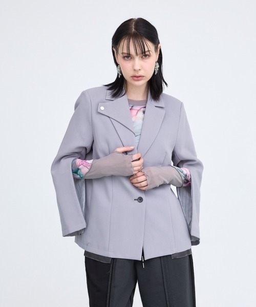 casane(カサネ)の「CASANE(カサネ)別注スリーブファスナージャケット(テーラードジャケット・レディース・ブラック/グレー・F)」の3枚目の写真