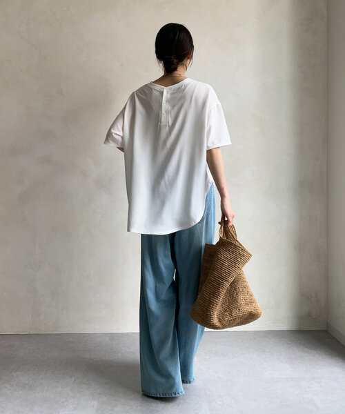 DouDou(ドゥドゥ)の「ジョーゼットロゴTEE(シャツ/ブラウス・レディース・チャコールグレー/オフホワイト/ライトグレー・FREE)」の18枚目の写真