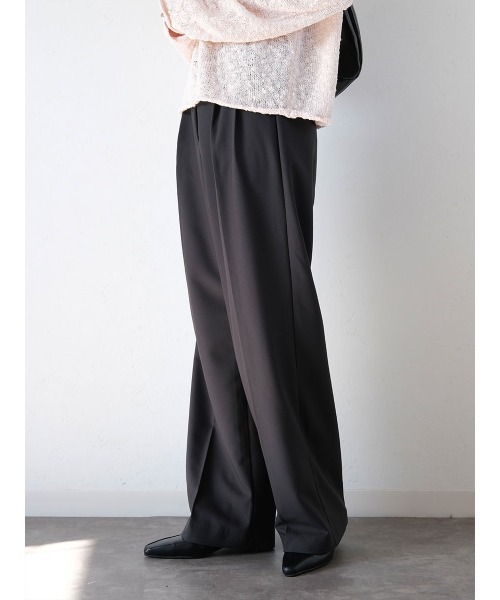 Reurie'（レウリィ）の「ダブルタックベーシックスラックス／double tuck basic slacks ロング丈 シンプル きれいめ オフィスカジュアル モード（スラックス・レディース・チャコールグレー/ベージュ・S/M）」の13枚目の写真