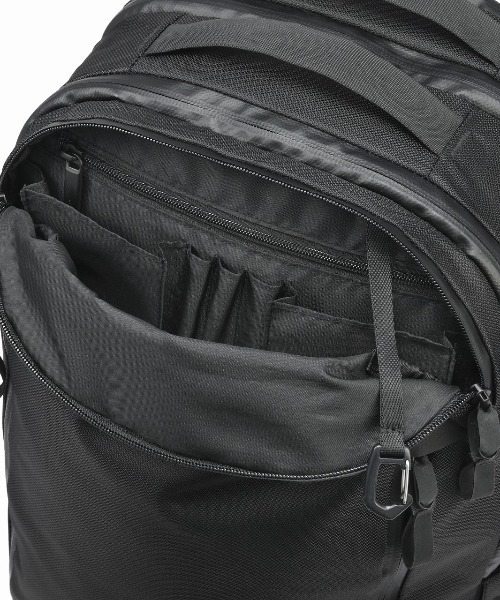 ace.（エース）の「ビジネスリュック ラグマスター2 B4サイズ収納 15.6inchPC収納 31L 17763（ビジネスバッグ・メンズ・カーキ/ブラック・FREE）」の9枚目の写真