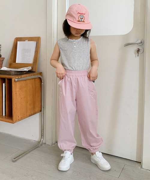 aimoha（アイモハ）の「【aimoha-KIDS-】リボン刺繍　ジョガーパンツ（カーゴパンツ・キッズ・ピンク/ホワイト/パープル・110/120/130/140/150）」の12枚目の写真