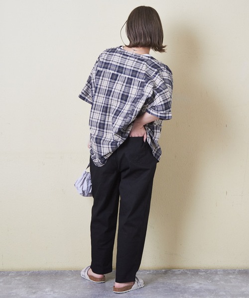 CUBE SUGAR（キューブシュガー）の「ストレッチツイルアンクルパンツ（その他パンツ・レディース・ブラック/ベージュ/ブルー/カーキ/グレー・M）」の8枚目の写真