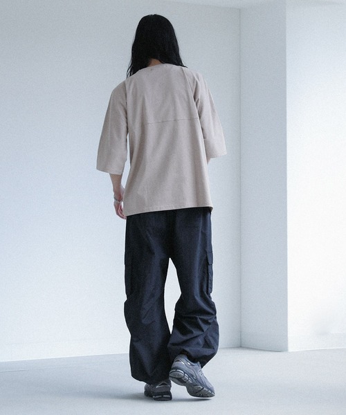 MDR(エムディアール)の「切替デザインドルマンルーズシルエット半袖Tシャツ(Tシャツ/カットソー・メンズ・グレイッシュベージュ/ネイビー/ブラック・L/M)」の15枚目の写真