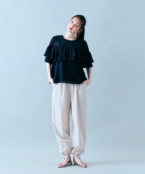 Audie a Muses(オーディアミューズ)の「スカラップカーゴパンツ(その他パンツ・レディース・ブラック/ベージュ/カーキ・38)」の7枚目の写真