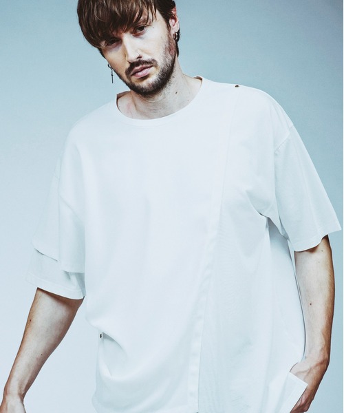 NO ID.(ノーアイディ)の「【NO ID.】Rivet Drape Big T-shirt / リベット ドレープ ビッグ Tシャツ(Tシャツ/カットソー・メンズ・グレー/ブラック/ホワイト・ONE SIZE)」の1枚目の写真
