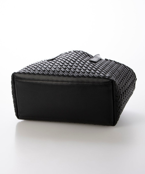 cache cache(カシュ カシュ)の「カシュカシュ cachecache / コードかがり横長トートバッグ(トートバッグ・レディース・ブラック/アイボリー/シルバー・FREE)」の13枚目の写真