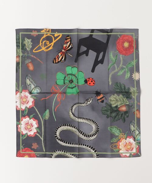 Vivienne Westwood（ヴィヴィアンウエストウッド）の「MYSTICAL HANDKERCHIEF 48X48 MYSTICAL（ハンカチ/ハンドタオル・メンズ・グリーン/レッド系その他2/チャコールグレー・FREE）」の2枚目の写真