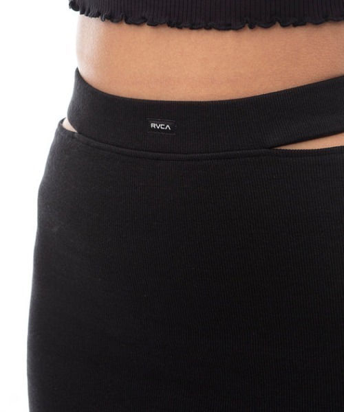 RVCA(ルーカ)の「【RVCA/ルーカ】24SS MINI RVCA RIB SKIRT/ストレッチリブウエストスリットスリムスカート(スカート・レディース・ブラック・SMALL/MEDIUM)」の5枚目の写真