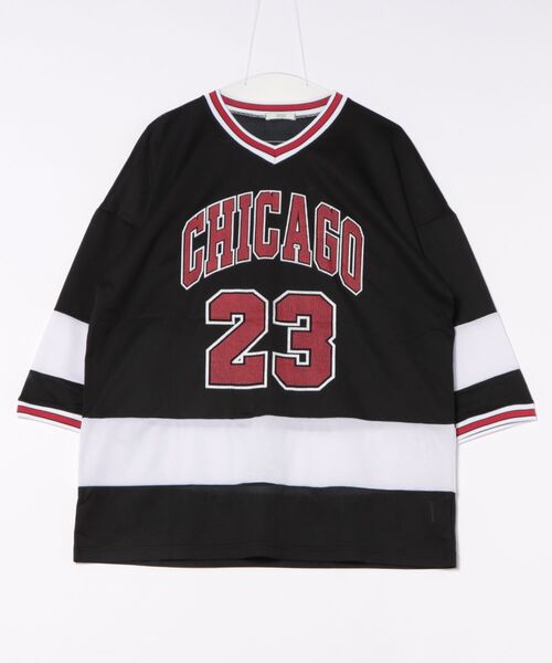 a.p.o.v.（エーピーオービー）の「a.p.o.v. CHICAGOロゴオーバーサイズメッシュゲームシャツ（Tシャツ/カットソー・メンズ・ブラック/レッド・ONESIZE）」の6枚目の写真