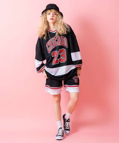 a.p.o.v.（エーピーオービー）の「a.p.o.v. CHICAGOロゴオーバーサイズメッシュゲームシャツ（Tシャツ/カットソー・メンズ・ブラック/レッド・ONESIZE）」の5枚目の写真