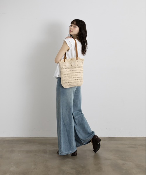 Lunea（ルネア）の「クロシェサマートートバッグ（トートバッグ・レディース・ホワイト/ブラウン・FREE）」の5枚目の写真