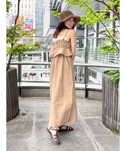 Ungrid(アングリッド)の「キャミデザインワンピース(ワンピース・レディース・ブルー/ブラック/カーキ・FREE)」の4枚目の写真