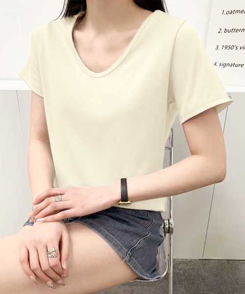 BANICO(バニコ)の「Uネック美シルエットTシャツ (SS)(Tシャツ/カットソー・レディース・ブルー/ブラック/ライトベージュ/ピンク/ホワイト/ライトグレー・FREE)」の5枚目の写真