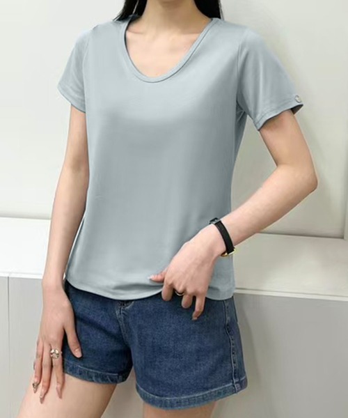 BANICO(バニコ)の「Uネック美シルエットTシャツ (SS)(Tシャツ/カットソー・レディース・ブルー/ブラック/ライトベージュ/ピンク/ホワイト/ライトグレー・FREE)」の10枚目の写真