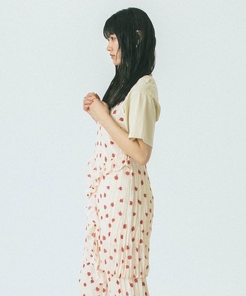 ROSE BUD（ローズバッド）の「FLOWER PRINT DRESS（ワンピース・レディース・ブラック/ベージュ・ONE SIZE）」の7枚目の写真