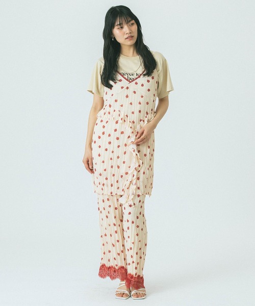 ROSE BUD（ローズバッド）の「FLOWER PRINT DRESS（ワンピース・レディース・ブラック/ベージュ・ONE SIZE）」の10枚目の写真