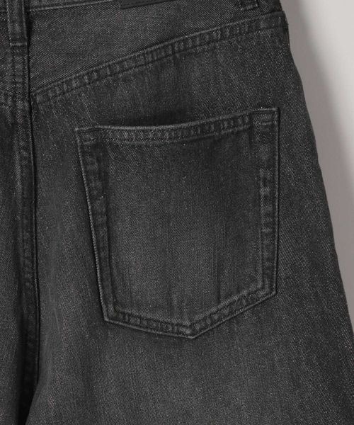 JEANASIS(ジーナシス)の「エンボスデニムハーフパンツ/499013(デニムパンツ・レディース・ブルー/ブラック・SMALL/MEDIUM)」の11枚目の写真