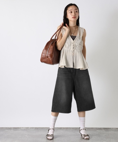 JEANASIS(ジーナシス)の「エンボスデニムハーフパンツ/499013(デニムパンツ・レディース・ブルー/ブラック・SMALL/MEDIUM)」の13枚目の写真