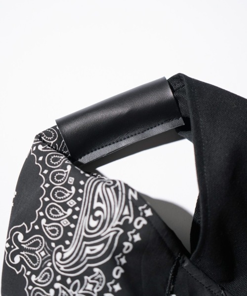 THRIFTY LOOK（スリフティールック）の「THRIFTY LOOK / スリフティールック HAV-A-HANK TRIANGLE SMALL TOTE ハバハンク キャンバス リメイク トライアングルトート（トートバッグ・メンズ・ホワイト/ブラック・FREE）」の7枚目の写真