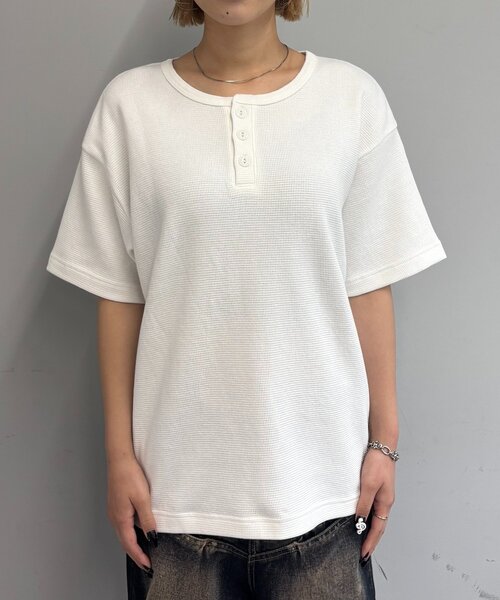 Sourcream（サワークリーム）の「【Sourcream/サワークリーム】ワッフルヘンリーネックTEE / 2サイズ（Tシャツ/カットソー・レディース・ホワイト/グレー/チャコールグレー/ブラック・LARGE/MEDIUM）」の10枚目の写真