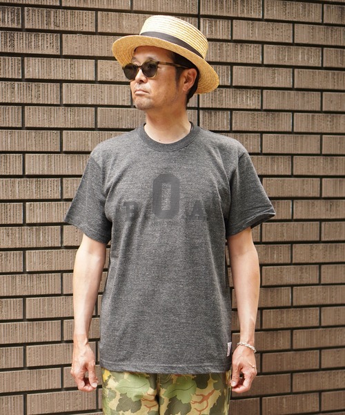 BROOKLYN OVERALL(ブルックリンオーバーオール)の「BOAプリントTシャツ(Tシャツ/カットソー・メンズ・オートミール/チャコールグレー・MEDIUM/LARGE/SMALL)」の3枚目の写真