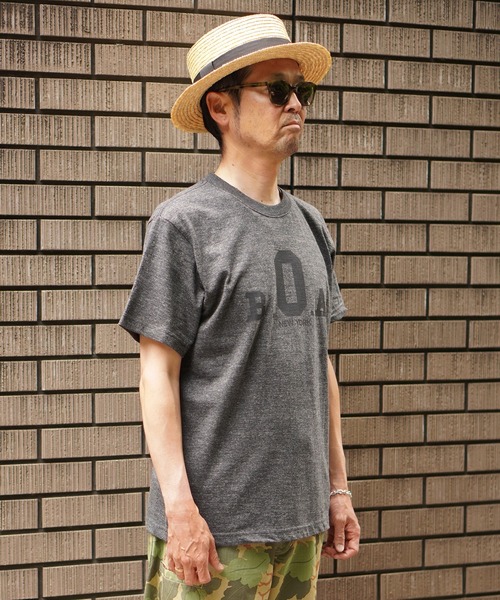 BROOKLYN OVERALL(ブルックリンオーバーオール)の「BOAプリントTシャツ(Tシャツ/カットソー・メンズ・オートミール/チャコールグレー・MEDIUM/LARGE/SMALL)」の4枚目の写真