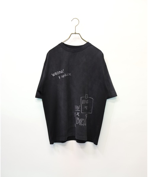 many men many mind（メニーメンメニーマインド）の「many men many mind/スプレー染めカジノ柄プリントTEE（Tシャツ/カットソー・メンズ・ブラック系2/ブラック系1/ブラック/アイボリー/ホワイト系2/ホワイト系1・LARGE/X-LARGE/MEDIUM）」の5枚目の写真