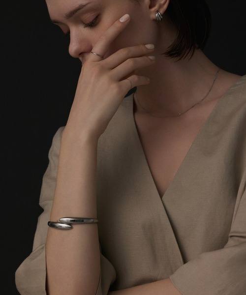 CENE（セネ）の「【CENE】セネ/フレックスバングル（ブレスレット・レディース・シルバー/ゴールド・FREE）」の10枚目の写真