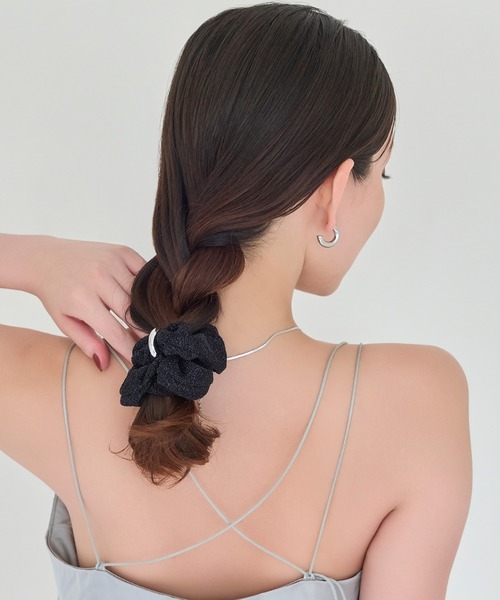 Phoebe（フィービィー）の「メタルグリッターシュシュ（シュシュ・レディース・ライトグレー/グレー/ブラック・FREE）」の11枚目の写真