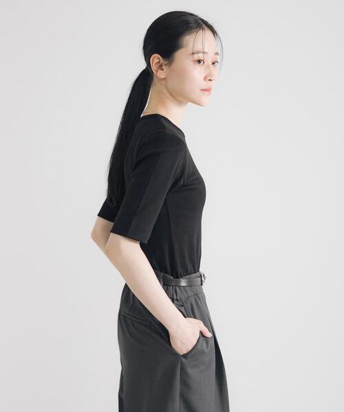 URBAN RESEARCH(アーバンリサーチ)の「汗ジミ防止ハーフスリーブカットソー(Tシャツ/カットソー・レディース・ブラック/オフホワイト/レッド系その他/グリーン系その他・FREE)」の6枚目の写真