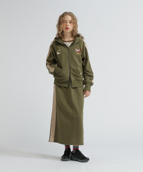 AVIREX(アヴィレックス)の「《SOUVENIR COLLECTION》SATIN SKA COMBI PARKA(パーカー・レディース・オリーブ/グレー/ブラック・M/S)」の12枚目の写真