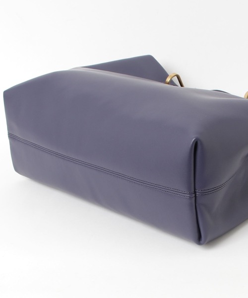 EMPORIO ARMANI(エンポリオアルマーニ)の「【エンポリオ アルマーニ】MyEA ショッパー ナッパレザー ミディアム(トートバッグ・レディース・ネイビー・FREE)」の4枚目の写真