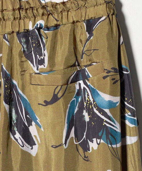 SACRA（サクラ）の「＜SACRA＞FLORA プリント イージーパンツ（その他パンツ・レディース・オリーブ/ベージュ・36/38）」の6枚目の写真