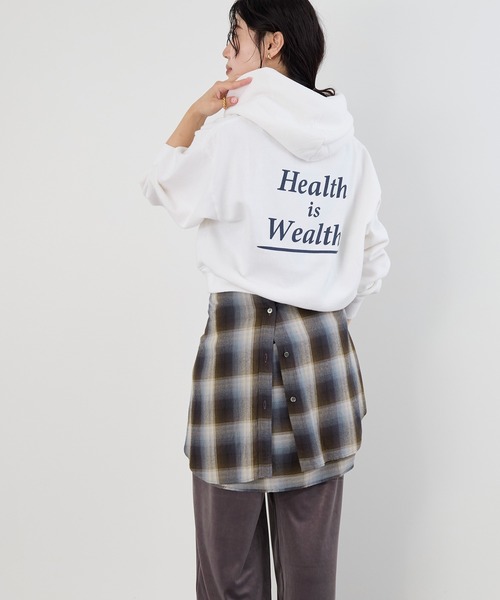 SPORTY&RICH(スポーティアンドリッチ)の「【SPORTY & RICH】クロップドフーディ-Soft Cropped Hoodie(パーカー・レディース・ホワイト・S)」の14枚目の写真